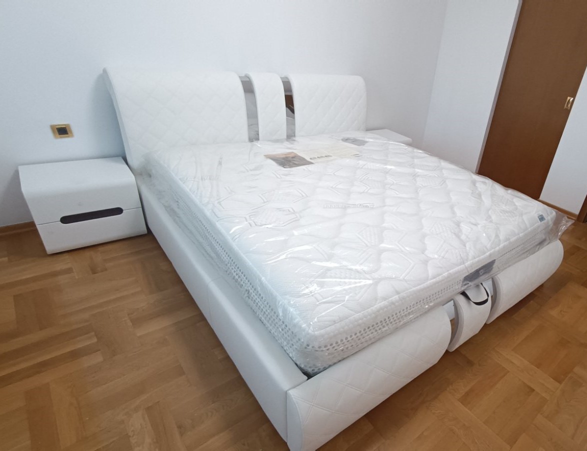 Тапицирано легло 160/ 200